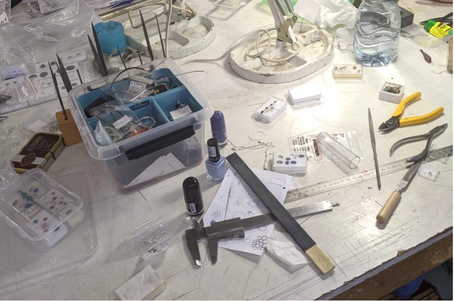 Clarissa Lang - Goldschmieden